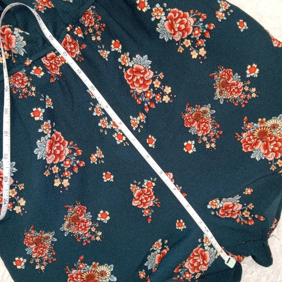 5 for $10 Charlotte Russe Dark Teal Floral Sleeveless Romper Size Small - Picture 7 of 11